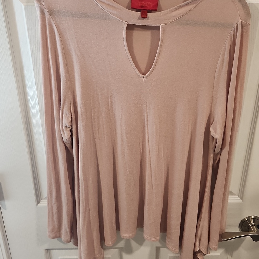 Jennifer Lopez Blush Tunic with Keyhole Neckline - Picture 4 of 5